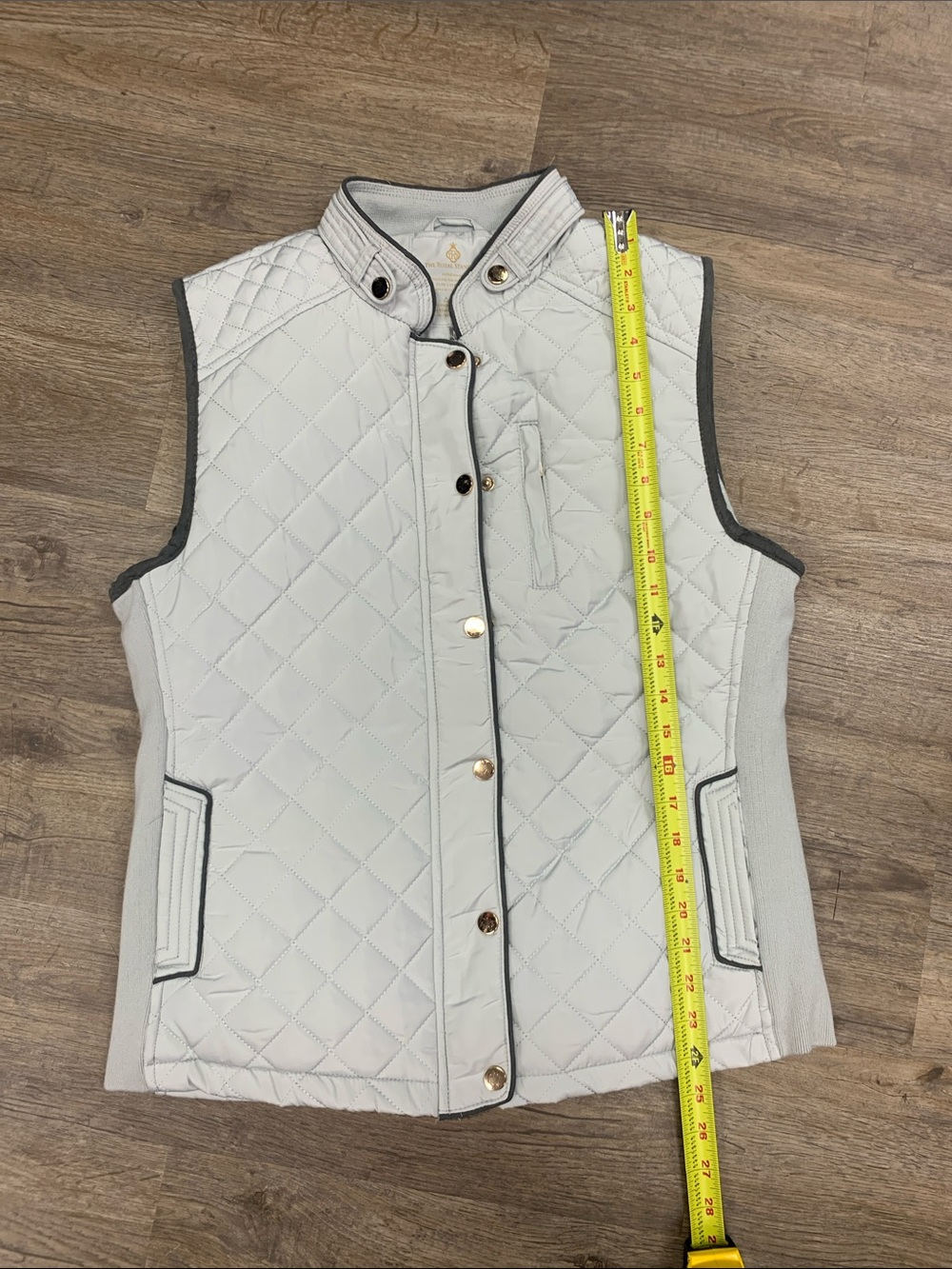 Royal Standard Quilted Light Gray Women's Vest with Contrast Trim Size Medium